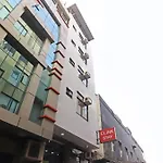 Clink Airport Stay -New Delhi