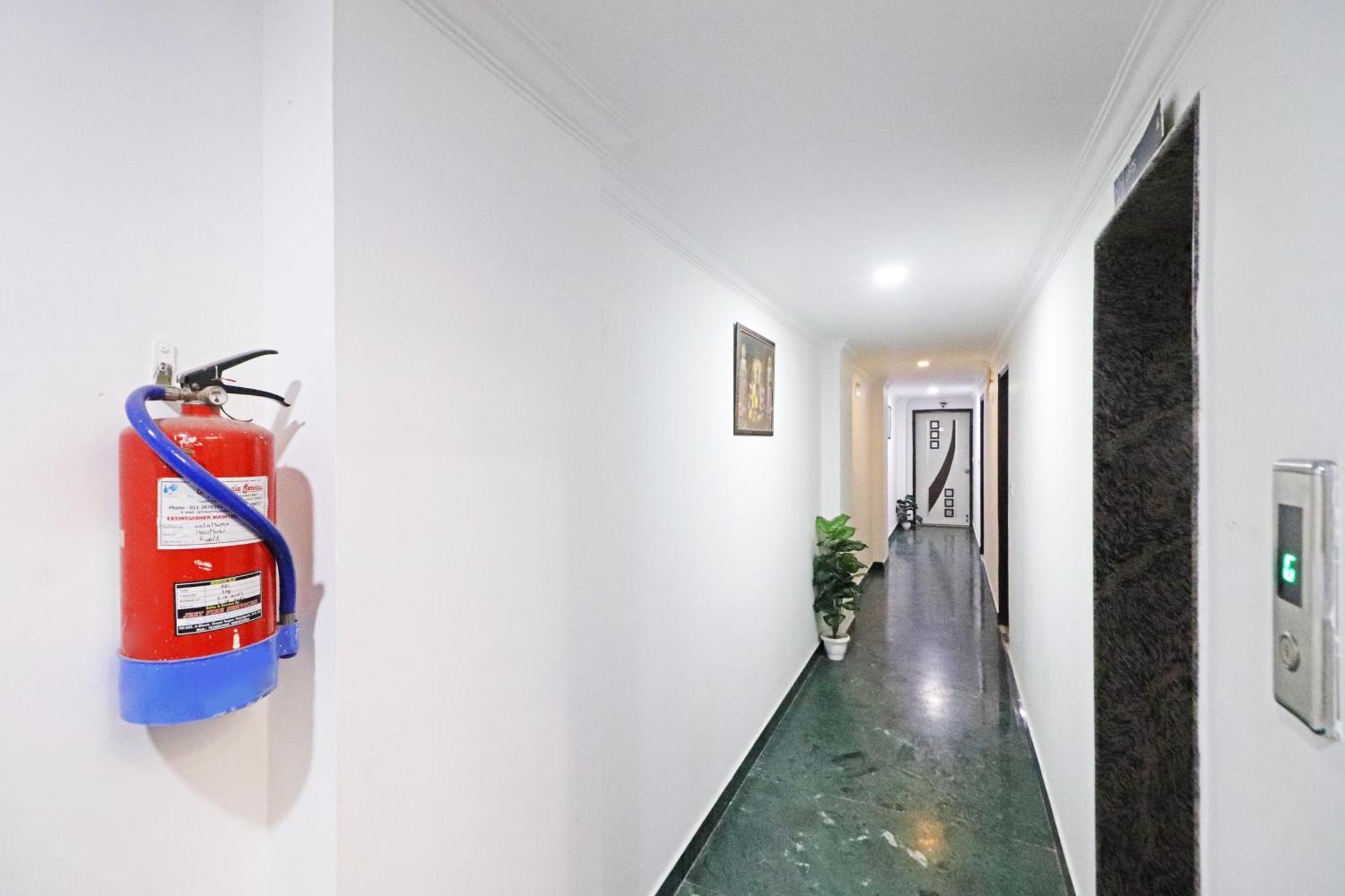 Clink Airport -new Delhi Hotel New Delhi