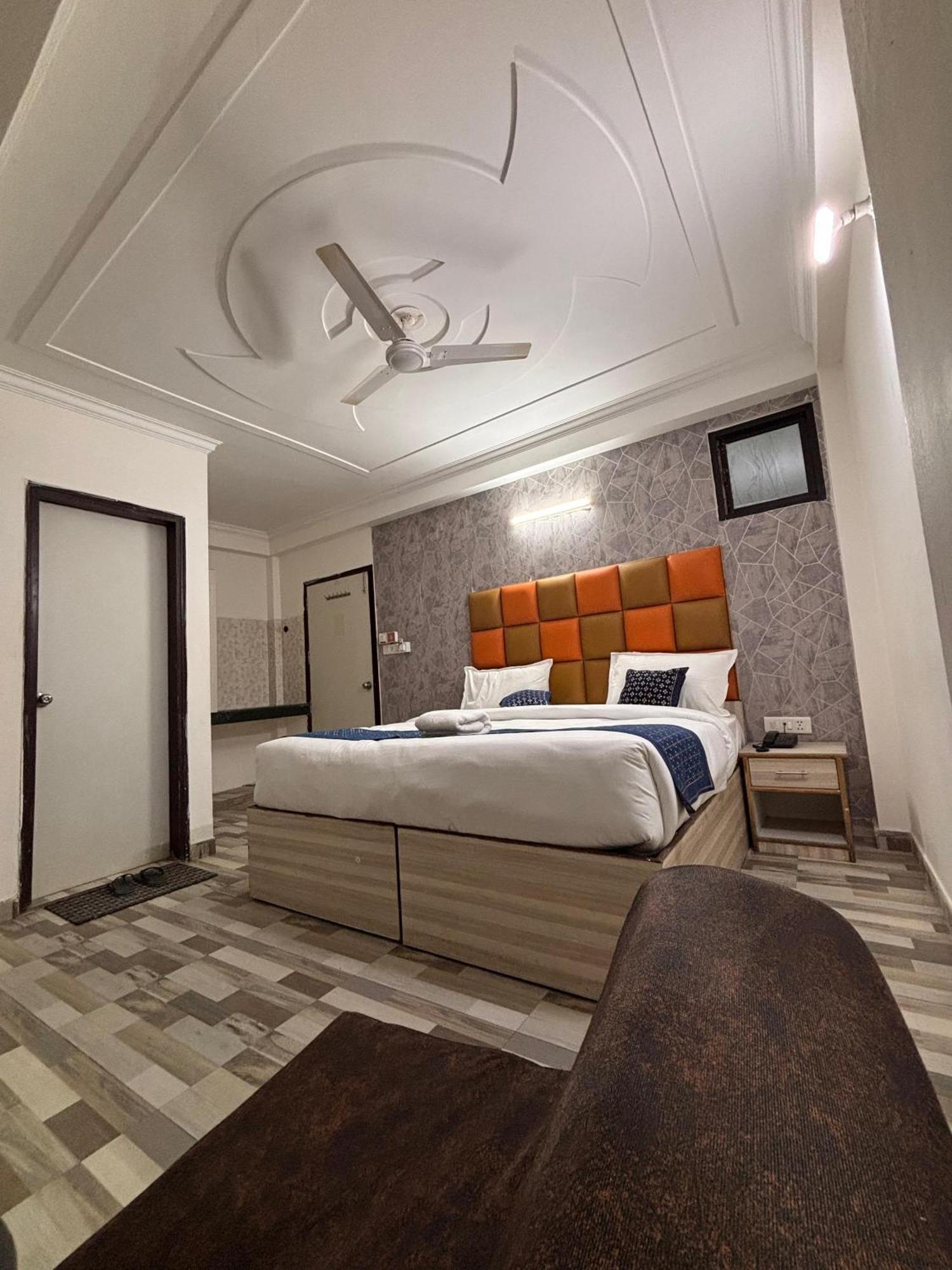Clink Airport -new Delhi Hotel