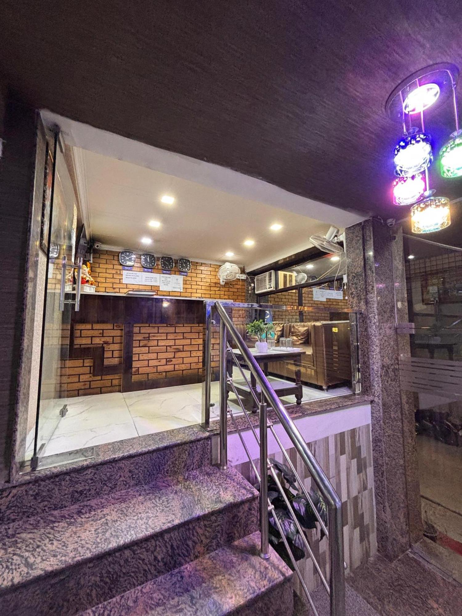 Clink Airport -new Delhi Hotel New Delhi